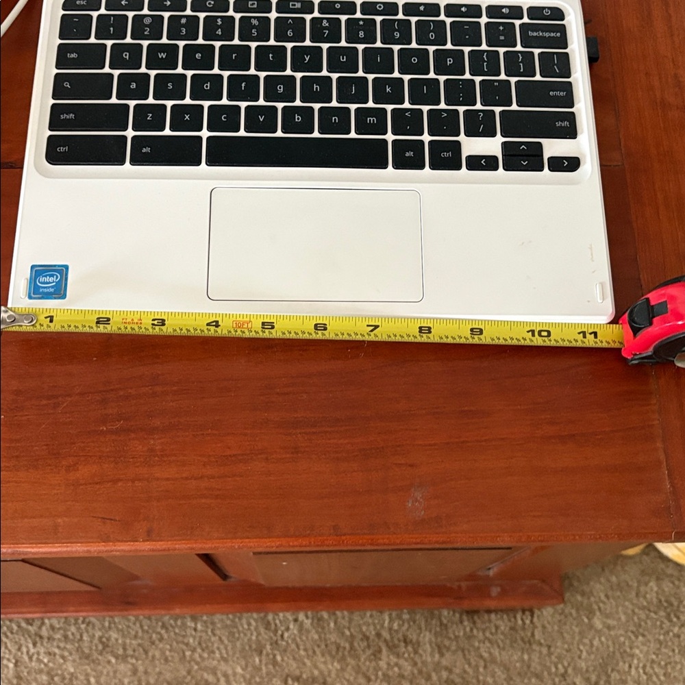 Acer Chromebook Laptop Computer White like new - Picture 4 of 6